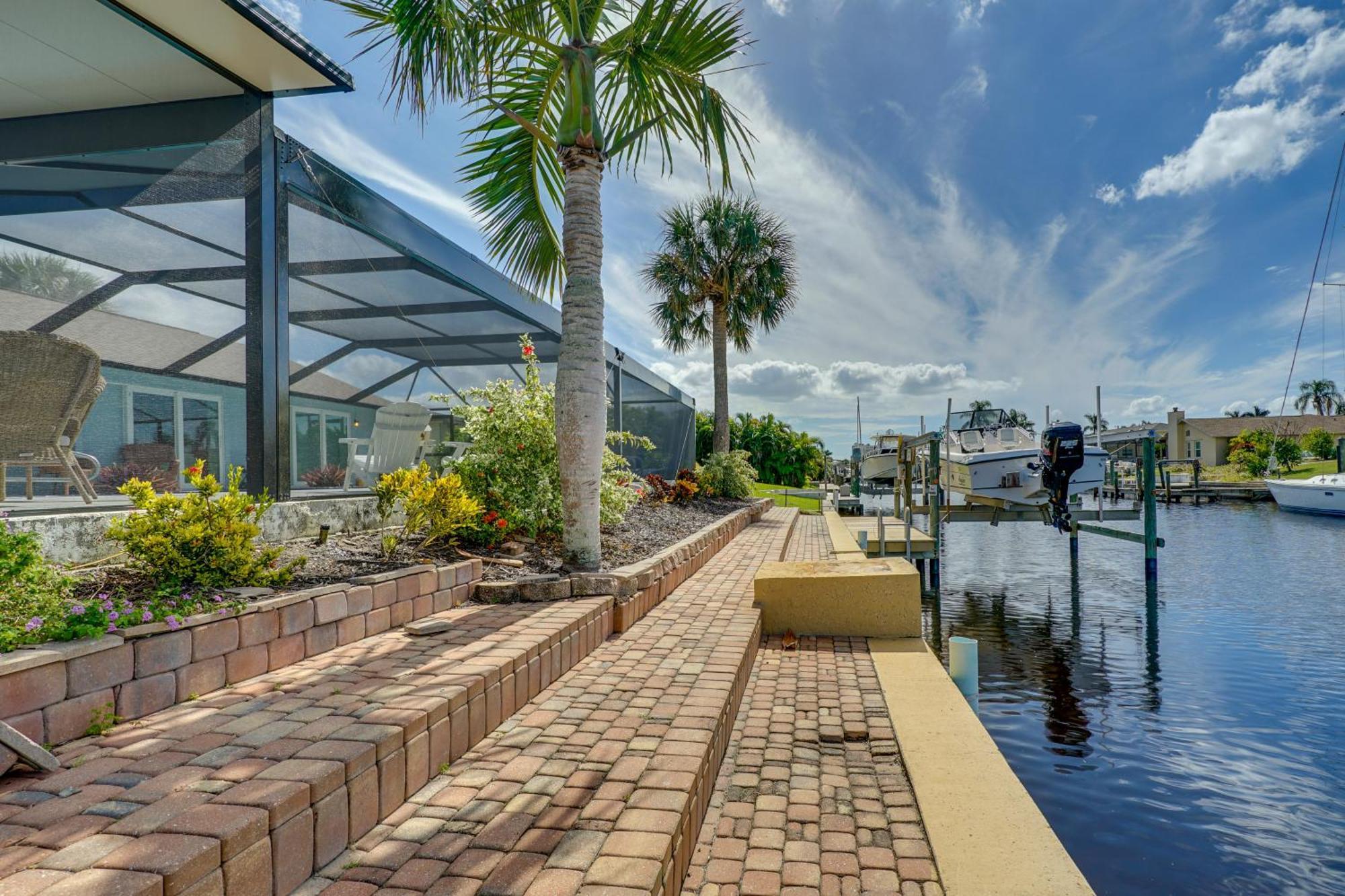 Beachy Cape Coral Home - Swim, Fish, Boat! Exterior foto